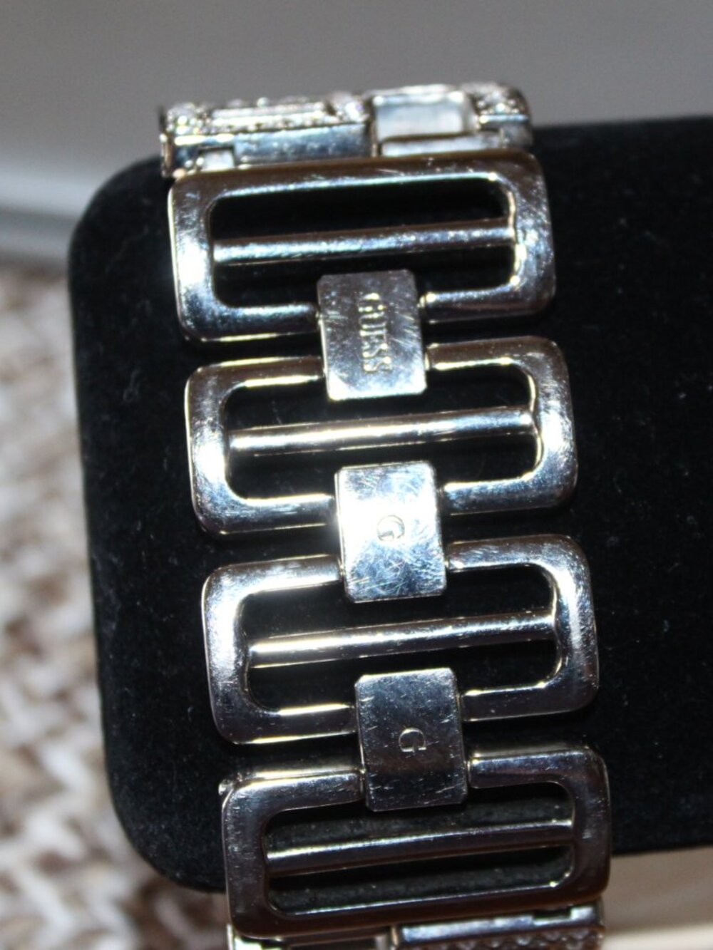 Vintage GUESS bling watch NICE - Picture 3 of 11